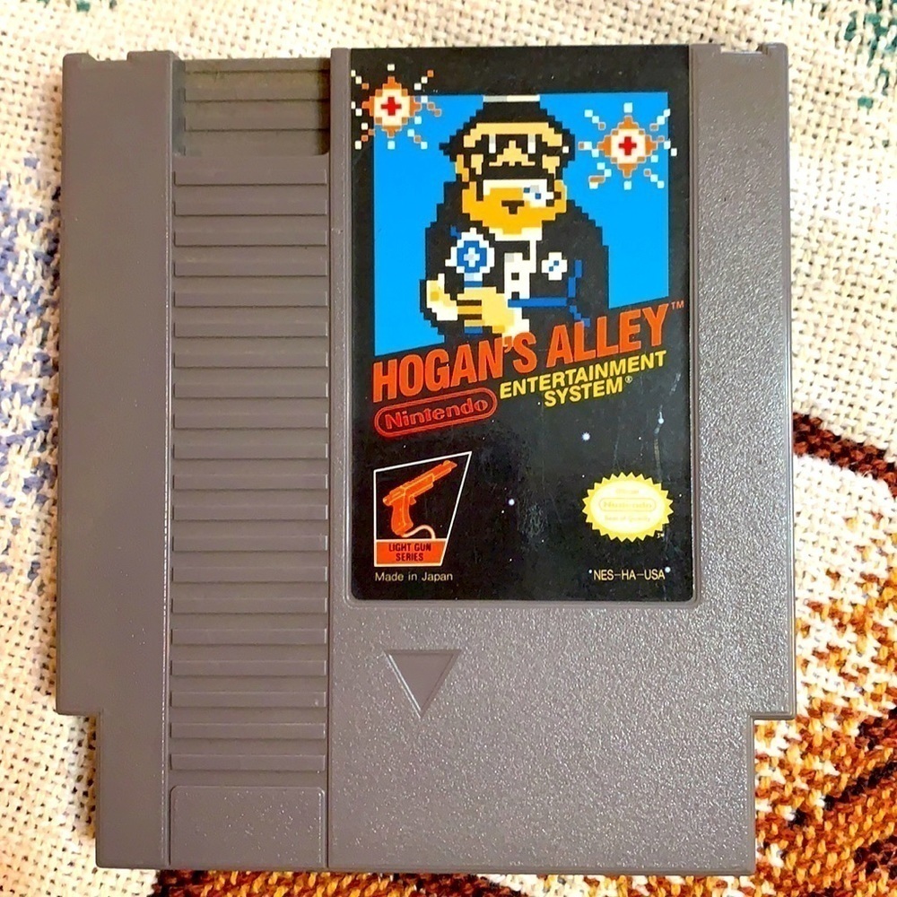 1985 Original Nintendo Hogan’s alley light gun series cassette game